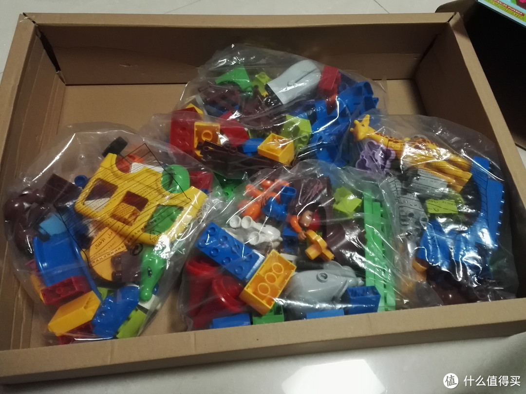 儿童的小玩具—星斗城 积木 开箱