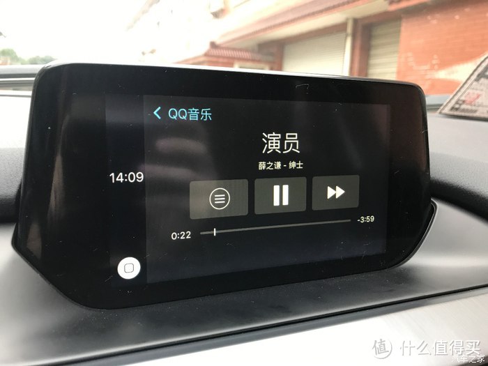 carplay用QQ音乐播放歌曲，看似高大上，实则鸡肋。