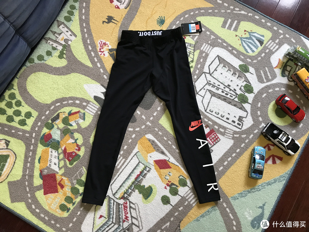 我用APP写原创！NIKE LEGGINGS 弹力印花紧身裤（附真人兽及尺码实测）