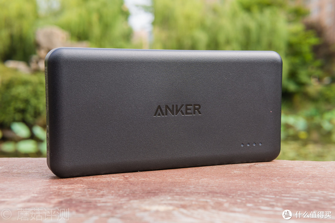 柔软与坚硬具备—Anker A1261 PowerCore II Slim 10000 枪炮玫瑰 移动电源 开箱