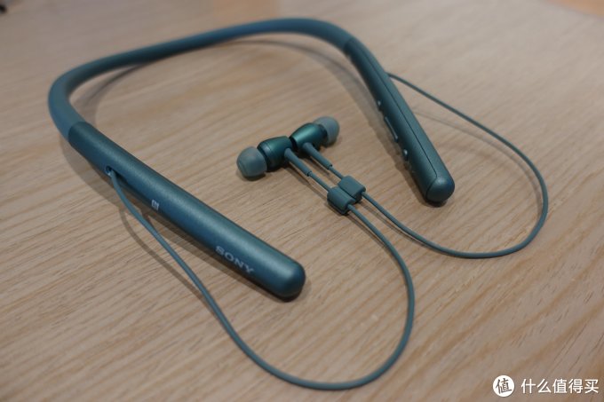 新老对决：SONY 索尼 WI-H700 VS SONY 索尼 MDR-EX750BT 蓝牙耳机