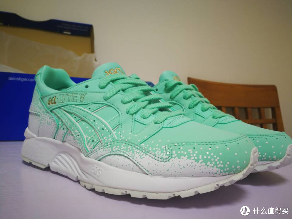 异常清新的原谅色：ASICS 亚瑟士 GEL-LYTE V "SNOWFLAKE" 女鞋开箱