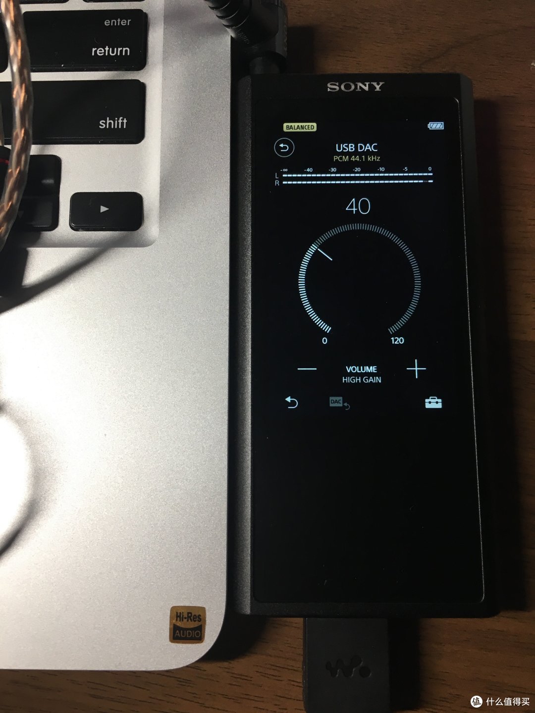 #原创新人#实力与颜值兼备:便携首选 — Sony 索尼 NW-ZX300A播放器开箱+4.4金宝exk简单评测