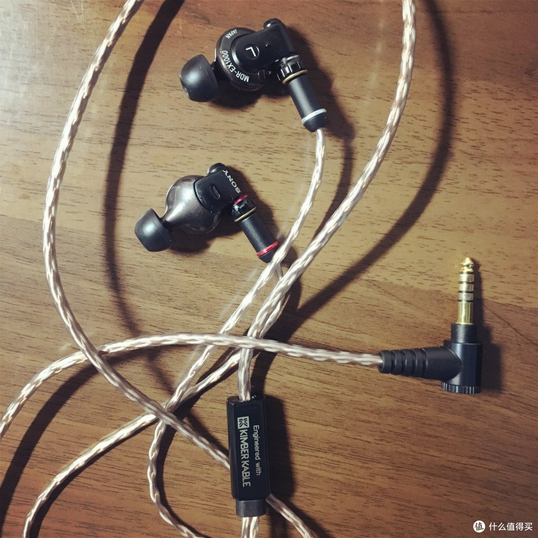 #原创新人#实力与颜值兼备:便携首选 — Sony 索尼 NW-ZX300A播放器开箱+4.4金宝exk简单评测