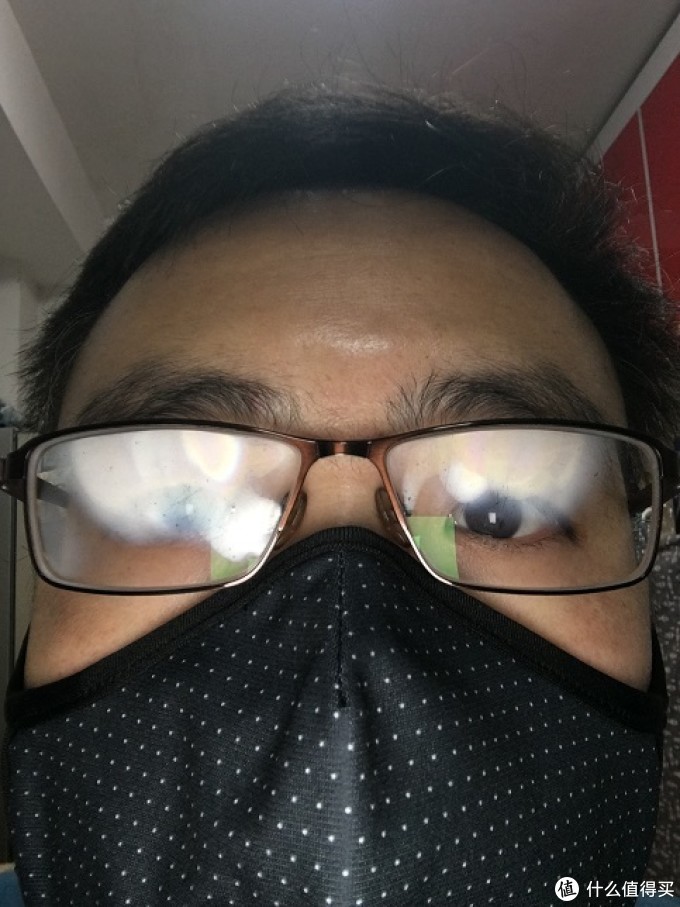 『Airinum 都市生活口罩』戴在嘴上的空气净化器