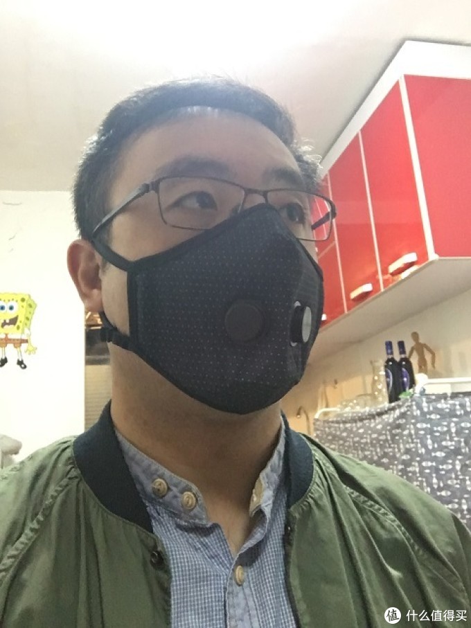『Airinum 都市生活口罩』戴在嘴上的空气净化器