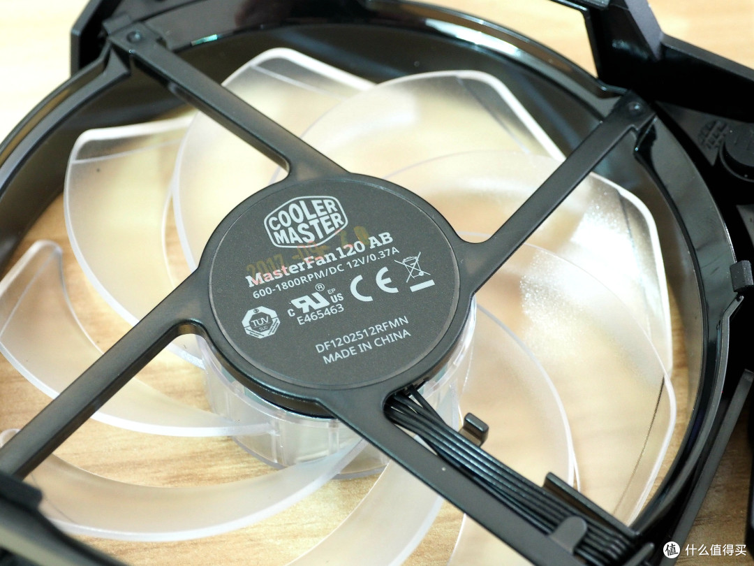 只是为了更炫的灯光—Cooler Master 酷冷至尊 T610P CPU风冷散热器 新品开箱体验