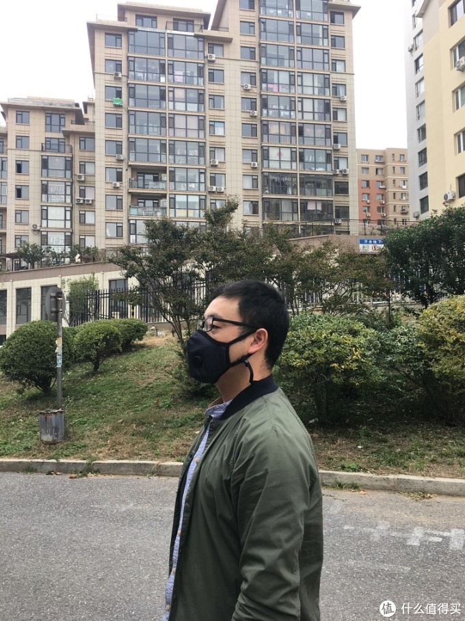 『Airinum 都市生活口罩』戴在嘴上的空气净化器