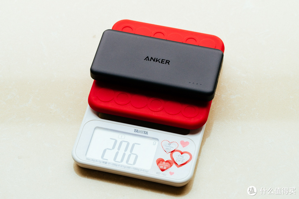 一大一小，搭配正好—anker powercore+ 及 枪炮玫瑰 移动电源 开箱小评