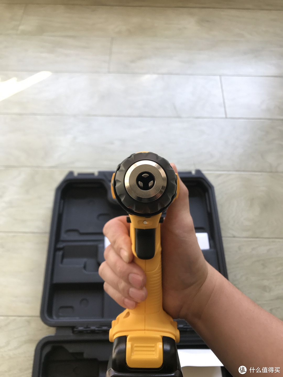 没事买个钻，家庭必备---DEWALT 得伟 DCD701C1 10.8V 锂电起子