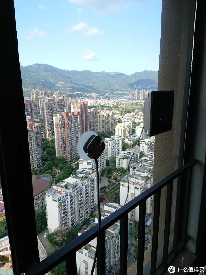 小众的刚需,窗宝Ecovacs 科沃斯 w833 擦窗机器人 开箱