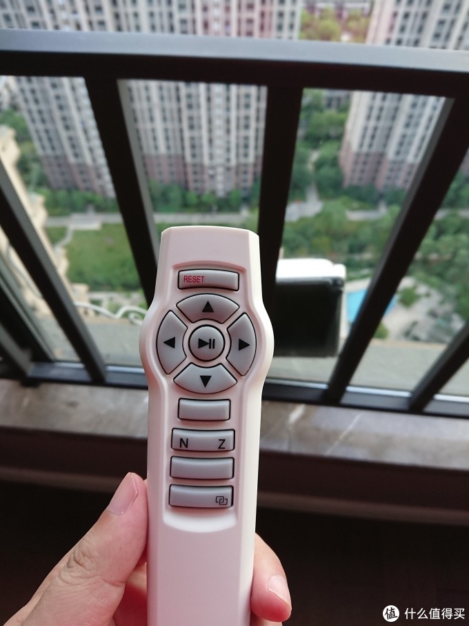 小众的刚需,窗宝Ecovacs 科沃斯 w833 擦窗机器人 开箱