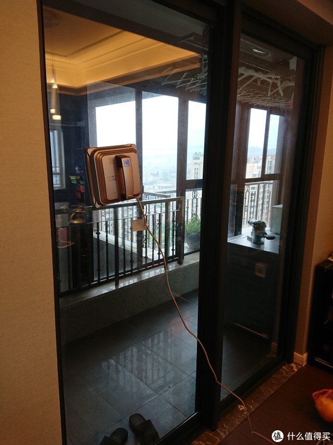 小众的刚需,窗宝Ecovacs 科沃斯 w833 擦窗机器人 开箱