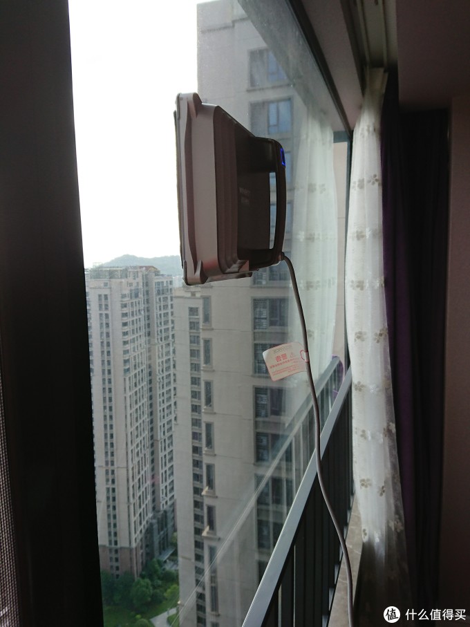 小众的刚需,窗宝Ecovacs 科沃斯 w833 擦窗机器人 开箱