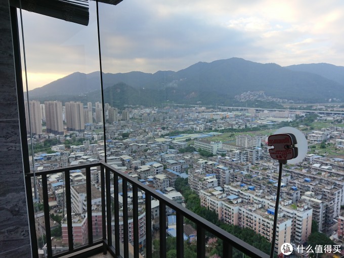 小众的刚需,窗宝Ecovacs 科沃斯 w833 擦窗机器人 开箱
