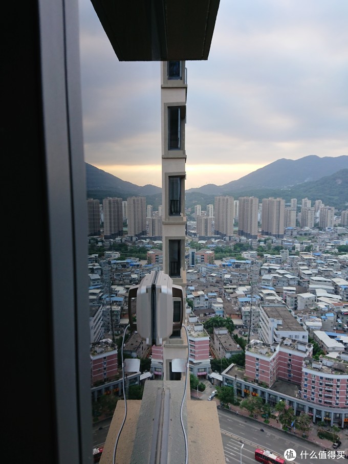 小众的刚需,窗宝Ecovacs 科沃斯 w833 擦窗机器人 开箱