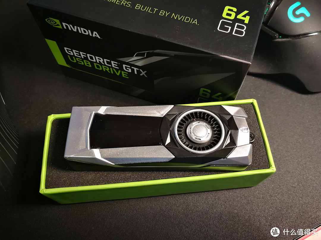 奇妙物:NVIDIA英伟达GeForce GTX 64GB USB Drive N饭信仰U盘开箱！