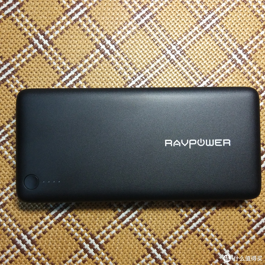 大块头有大智慧——RAVPower RP-PB058 双向PD快充移动电源众测报告