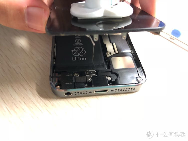 一次不完美的Apple iphone 5s 手机换电池