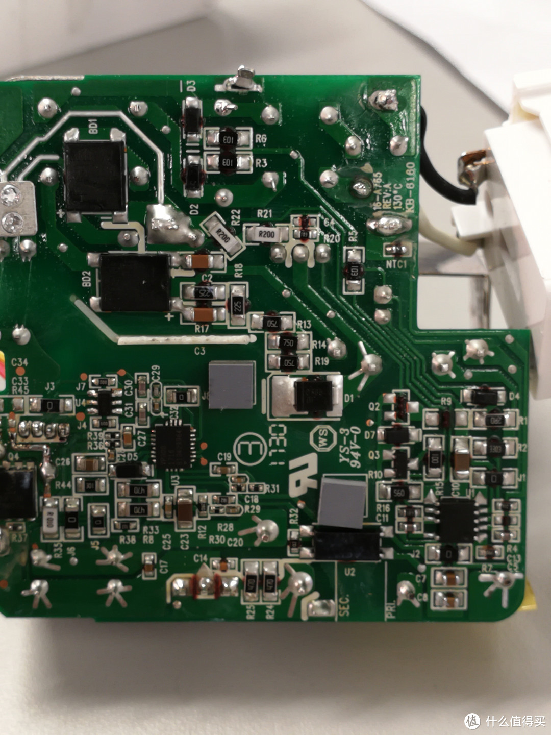 众测首中，【轻众测】网易智造USB-C电源适配器（65W），微测试+一不小心拆解报告