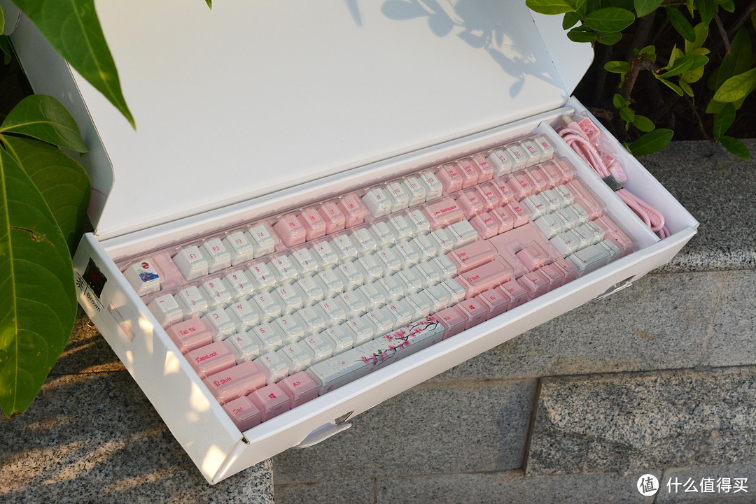 喜欢樱花定为基佬？非也！Varmilo 阿米洛 VA108M 樱主题机械键盘 伪基佬开箱