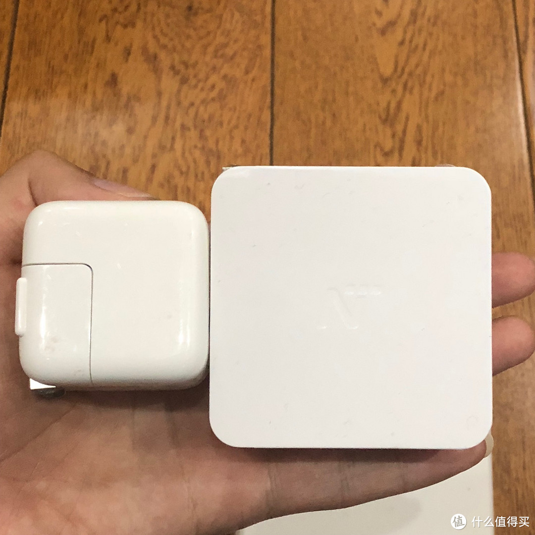 如何迅速喂饱iPhone“大胃王”——网易智造USB-C电源适配器