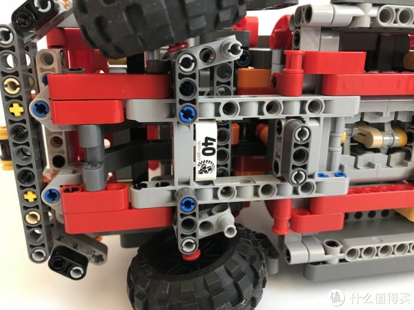 乐高techinc 科技系列 42068 机场救援车外观展示(车尾|发动机|驾驶室