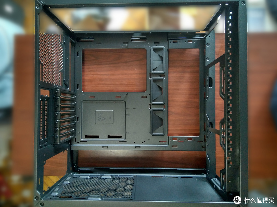 COOLERMASTER 酷冷至尊 H500P 机箱：给硬件找到一个大房子
