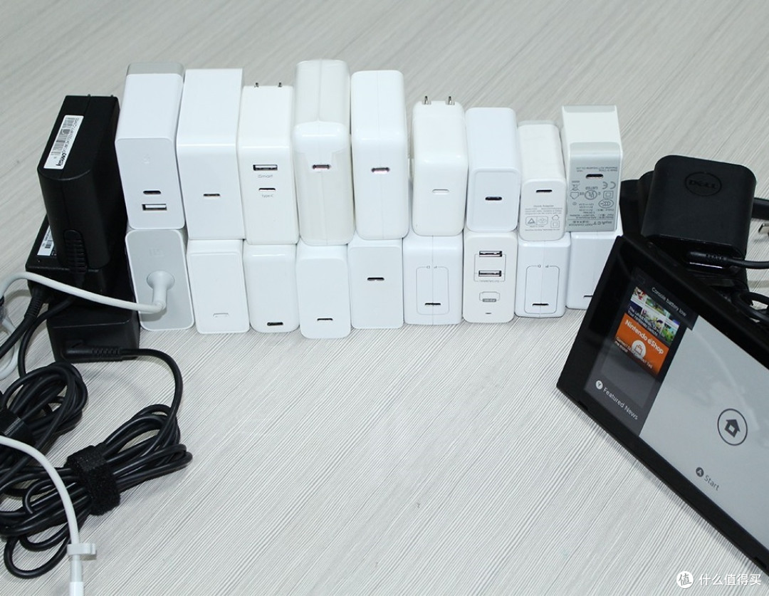 新时代的号角,营销上的矮子——详评网易智造USB-C电源适配器