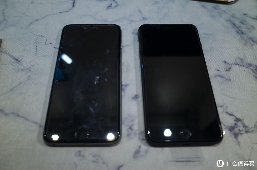 钱只是换了个样子陪你2：iPhone 8 Plus 灰色开箱及Yincro Rw777平头耳塞评测