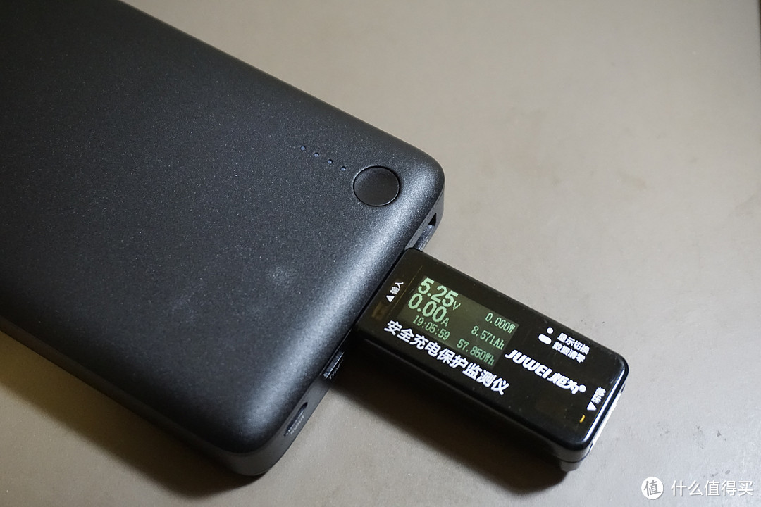 RAVpower 26800mAh 双向PD快充移动电源使用评测