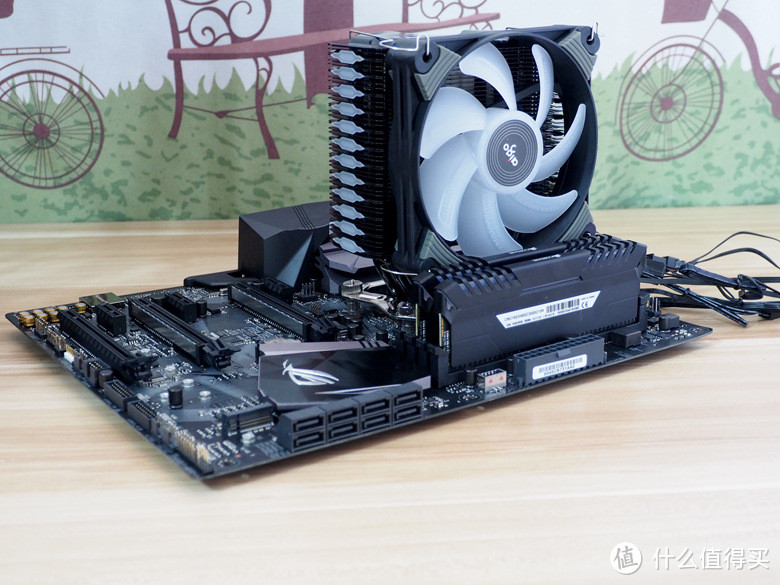 为了跟朋友组团“吃鸡”—Ryzen5 1600 +ASUS ROG STRIX X370F+RX VEGA 64 & 冰魄炫光机电套 开箱简晒