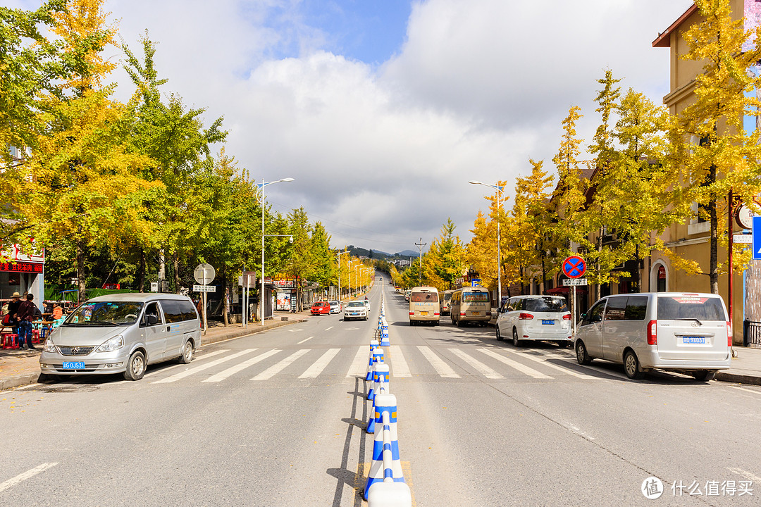 通往景区的公路