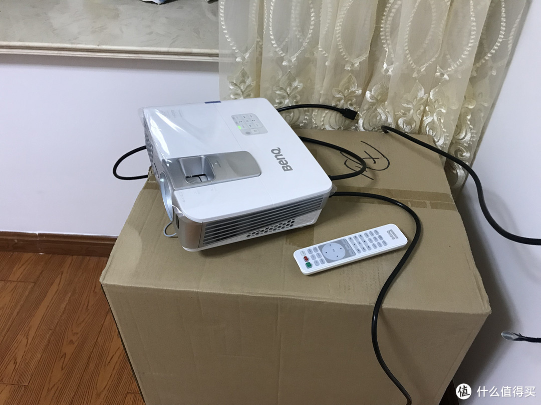 想弄卧室投影—侧投，这些你必须知道（以BENQ 明基 W1070+为例）