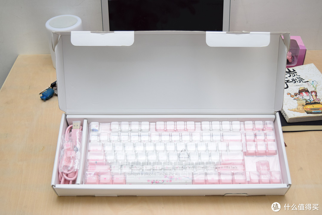 假装送给妹纸的粉红色礼物：Varmilo 阿米洛 VA87 樱 机械键盘