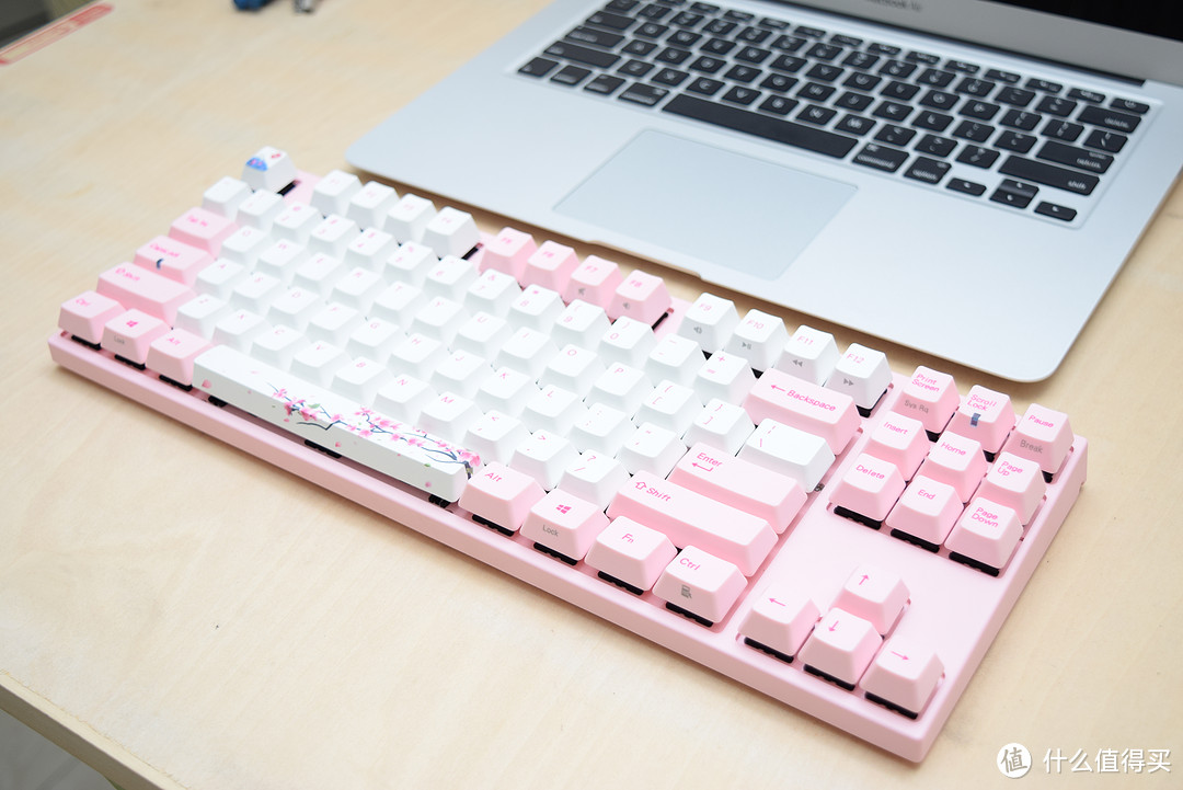 假装送给妹纸的粉红色礼物：Varmilo 阿米洛 VA87 樱 机械键盘