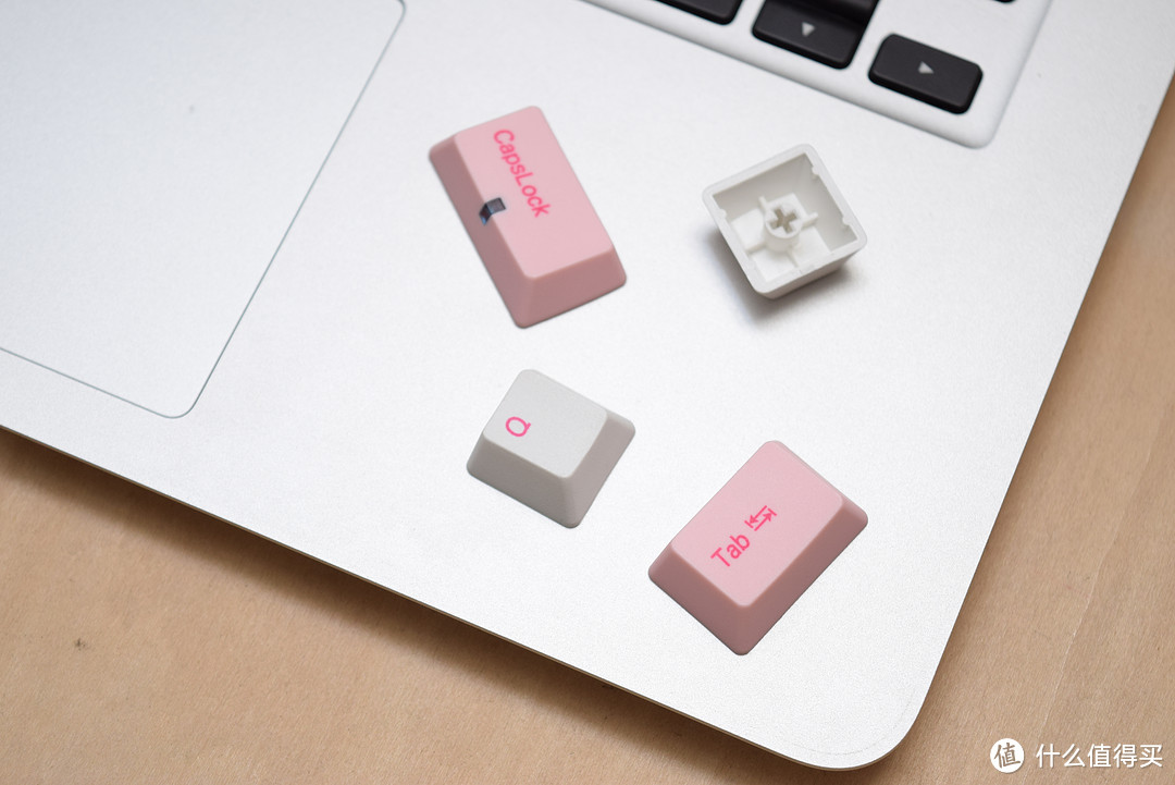 假装送给妹纸的粉红色礼物:Varmilo 阿米洛 VA87 樱 机械键盘