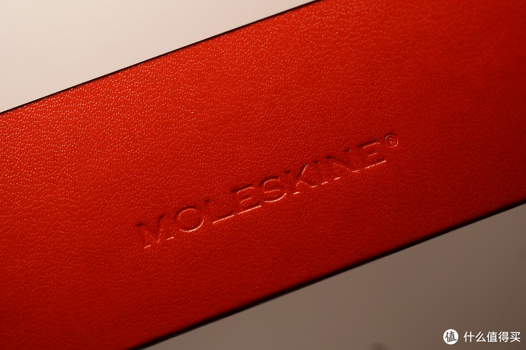 本子背面moleskine logo