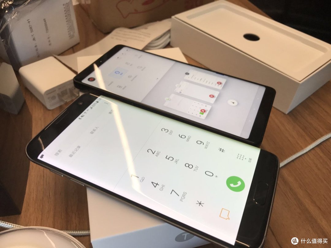 情怀战胜理智,锤子坚果Pro2开箱简评