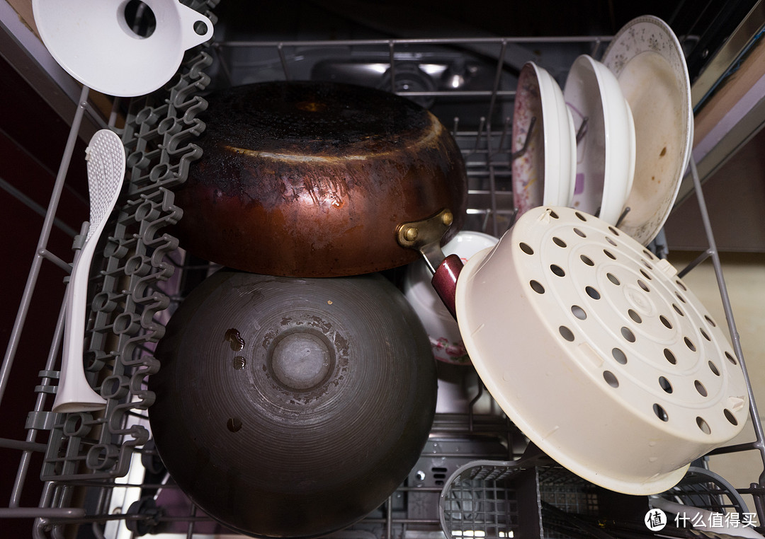 人肉洗碗机的春天：美的 X1 8套智能嵌入式洗碗机体验报告