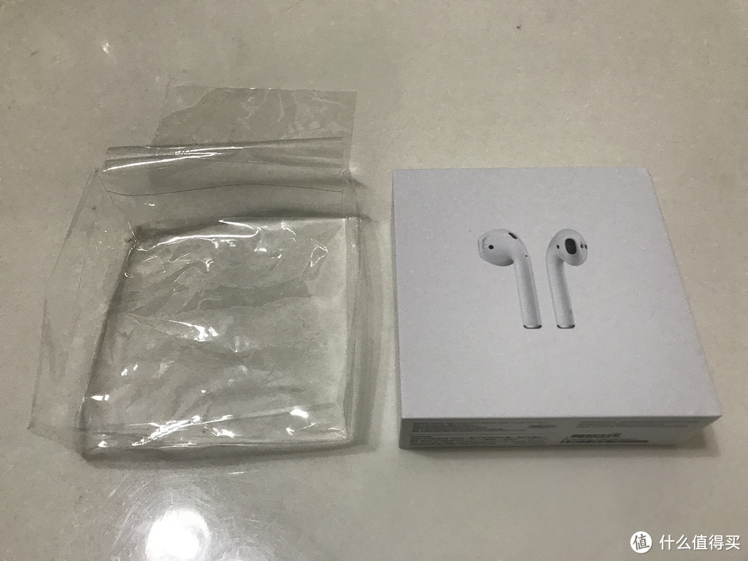 #原创新人# 也许是2017年最后一个Apple 苹果 AirPods 耳机 的非正经开箱测评