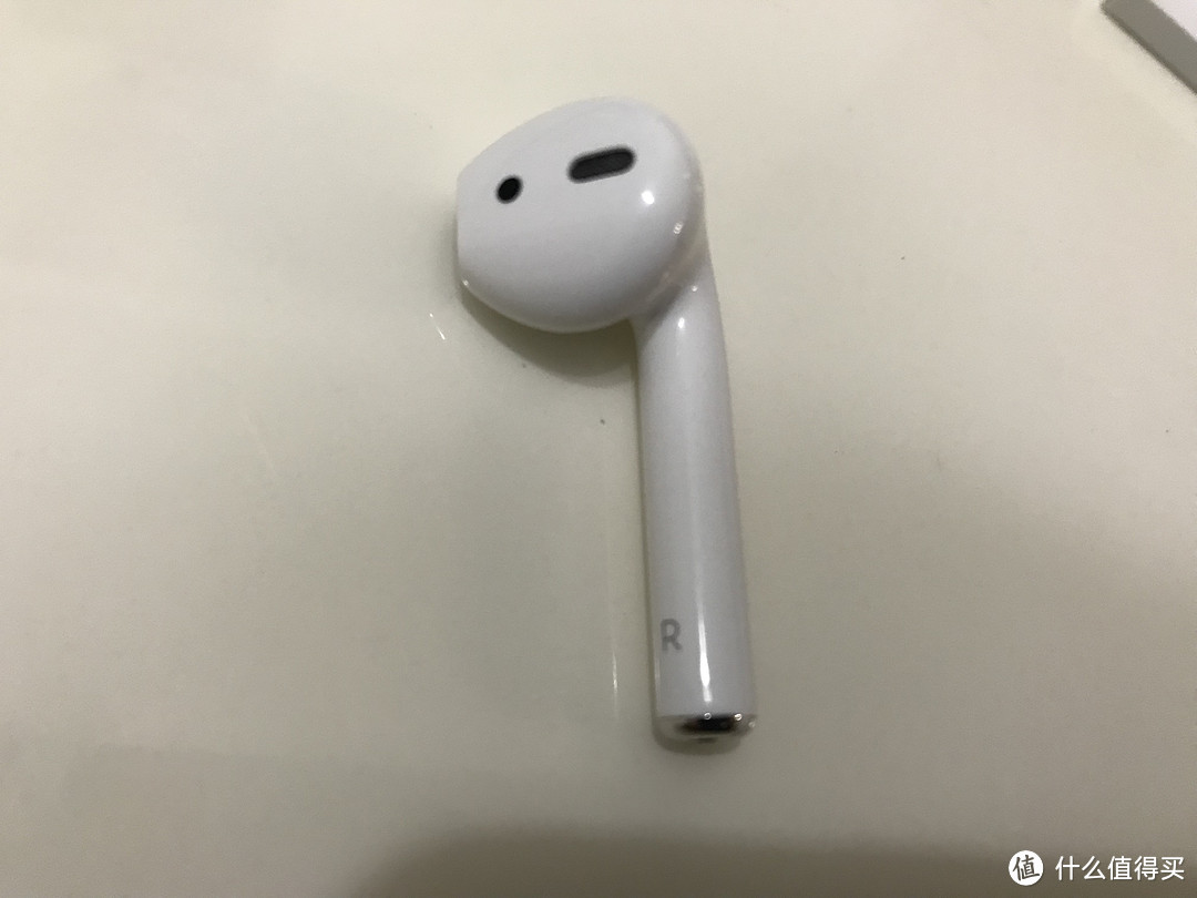 #原创新人# 也许是2017年最后一个Apple 苹果 AirPods 耳机 的非正经开箱测评