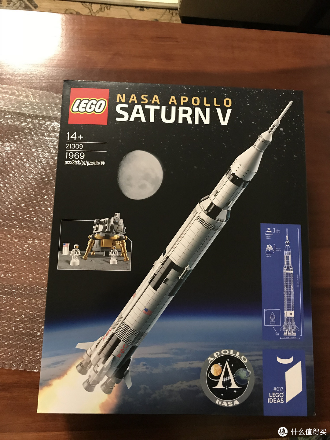 LEGO 乐高 21309 Ideas系列 Saturn Ⅴ 阿波罗计划 土星五号运载火箭 开箱体验