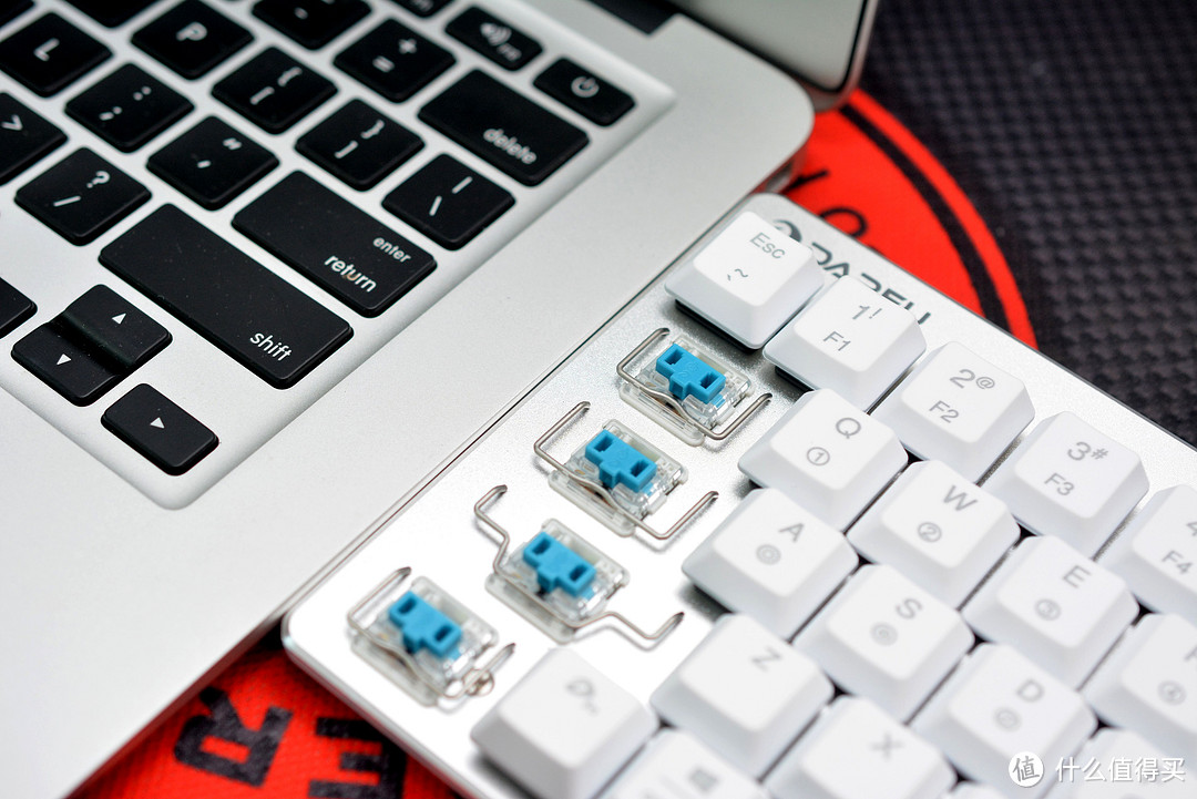 #晒单大赛#为了MAC不寂寞：dareu 达尔优 EK820 超薄蓝牙双模机械键盘入手评测