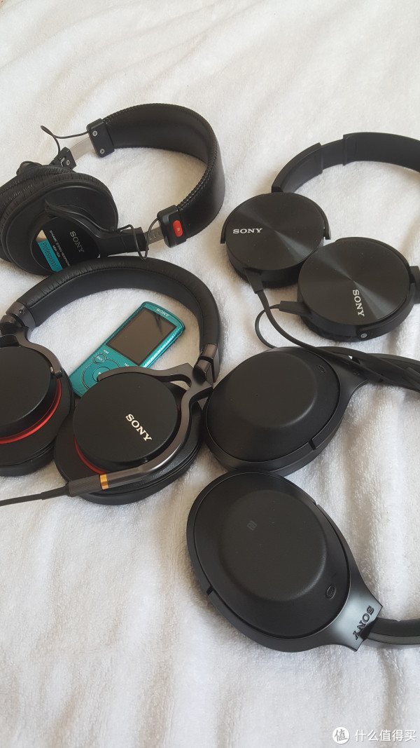 我的大耳机全家福,黑黑。 我的大耳机全家福,黑黑。