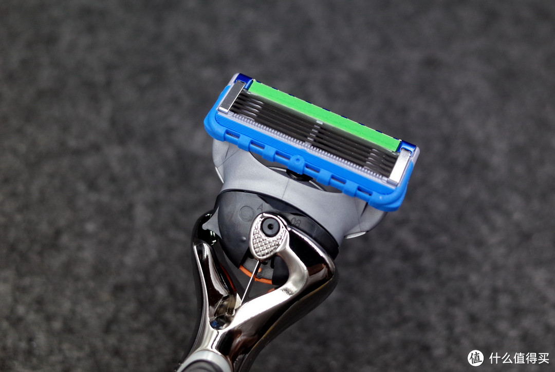 #晒单大赛#Gillette 吉列 锋隐动力 剃须刀 开箱小晒（附真人下巴秀）