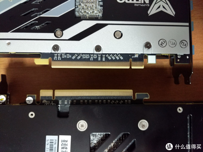 一个hdmi接口▲背板设计明显588更好一点,280x就是是个大黑板▲金手指