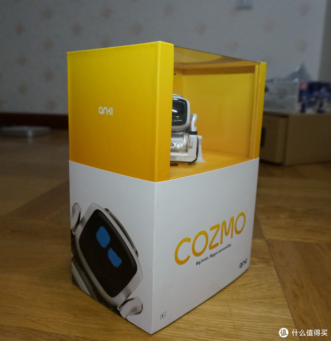 迟了近一年的Anki Cozmo 智能玩具机器人 开箱