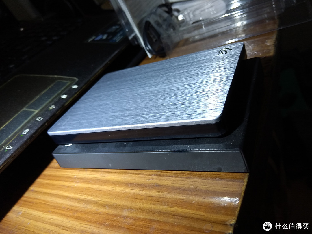 Seagate 希捷 Backup Plus 睿品 2TB USB3.0 2.5英寸 移动硬盘 开箱