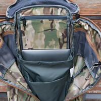 神秘牧场 都市系列 Urban Assault 中性双肩包使用总结(装载|背负)